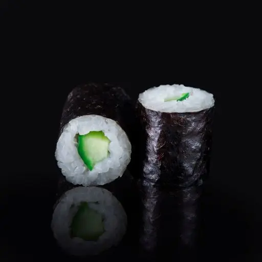 Serviervorschlag für Maki Gurke Vegan