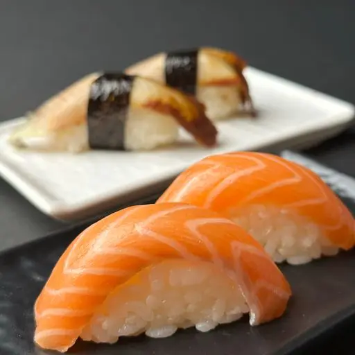 Serviervorschlag für Nigiri Sake Lachs