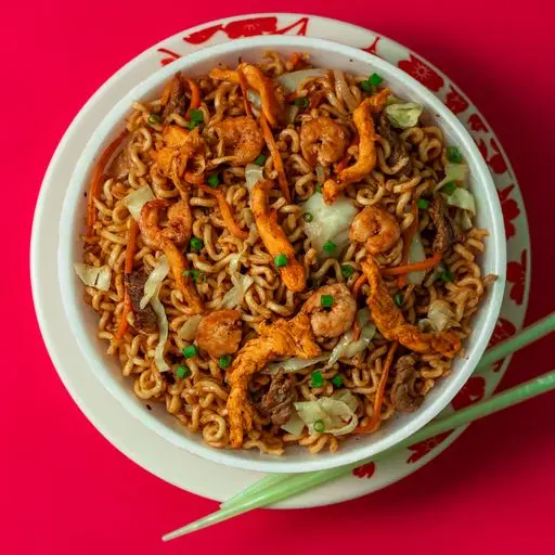 Serviervorschlag für Garnelen mit Hoisin und Gemüse (scharf)